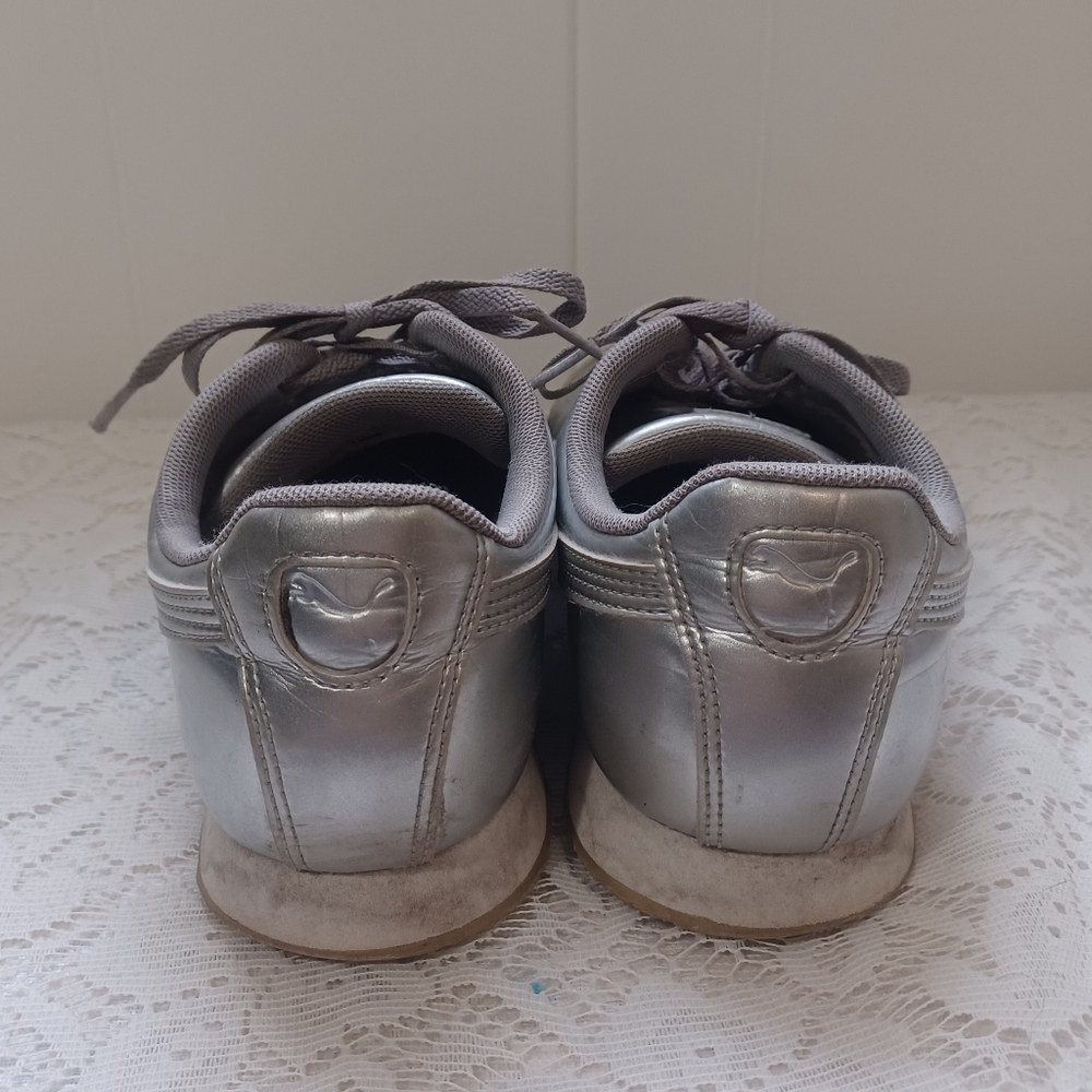 Girls Puma Romas - Picture 3 of 10